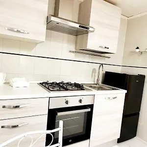 La Casina Di Adry Appartamento
